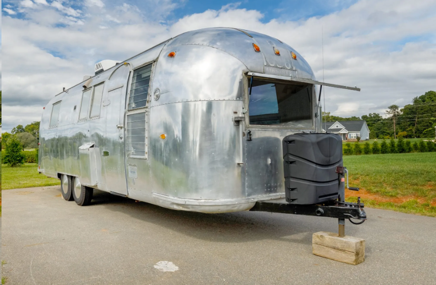 Airstream to Introduce Land Yacht Trailers